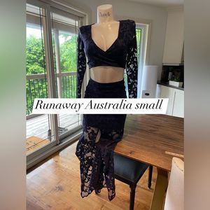 Runaway Australia blue purple lace 2 piece skirt and crop top